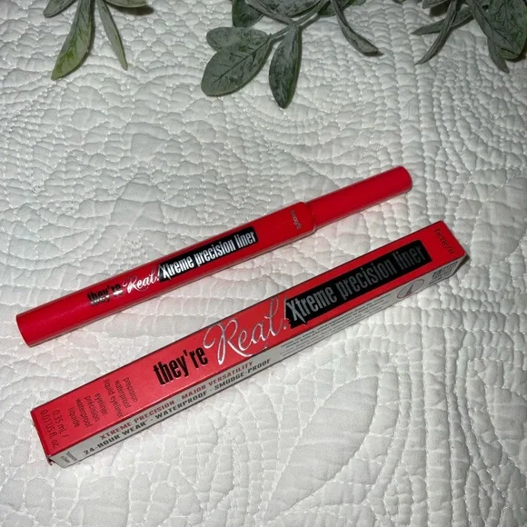 They're Real! Xtreme Precision Liner - Picture 5 of 5